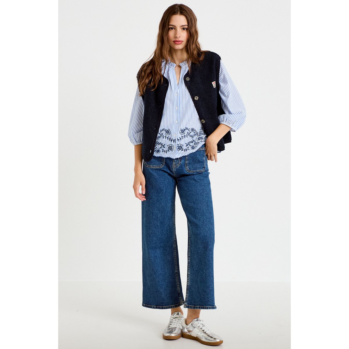 Blouse col v manches 3/4 brodée bleu marine, CACHE CACHE