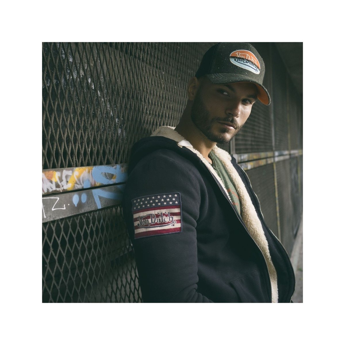 Casquette Trucker avec filet Avon vert kaki, VON DUTCH
