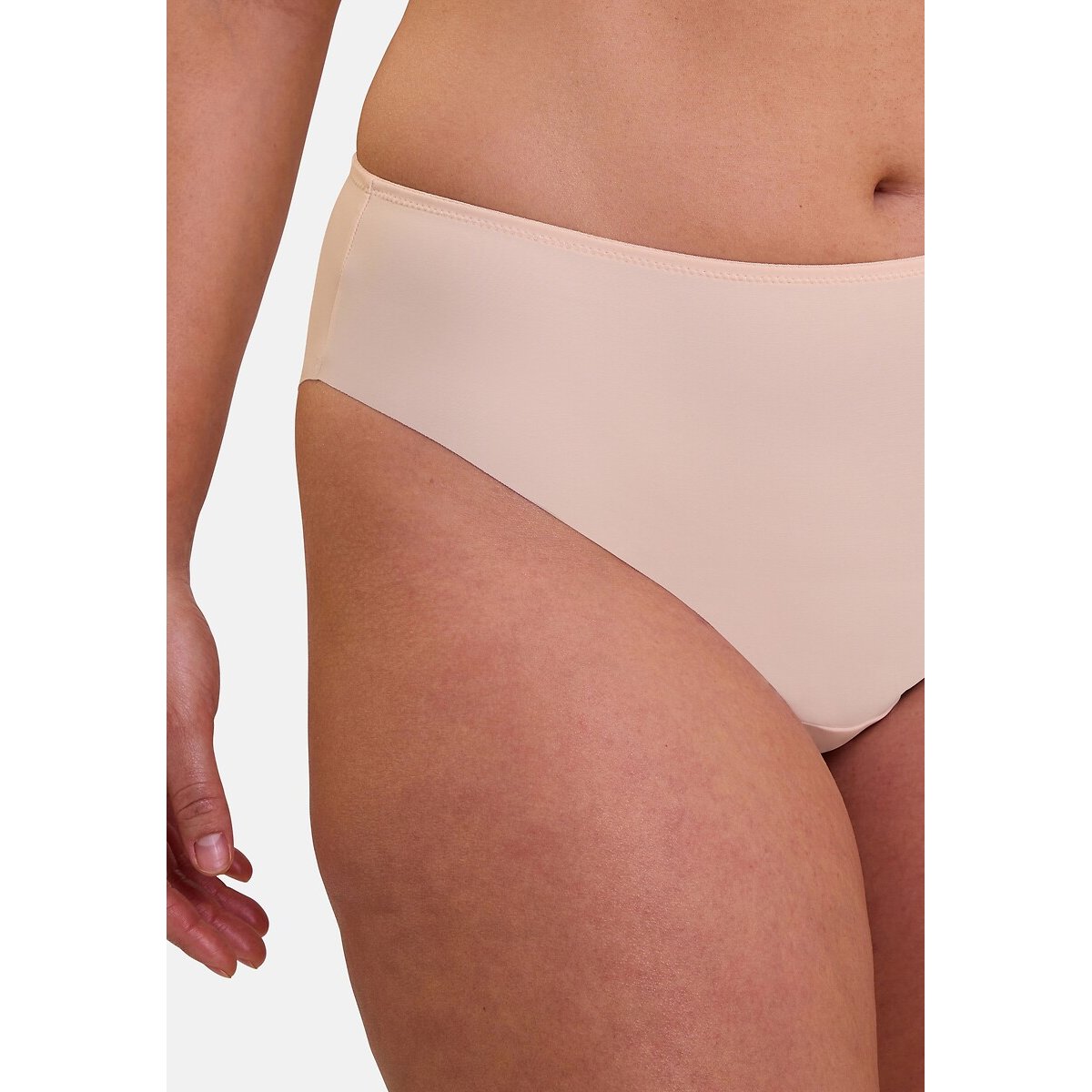 Slip Sonia champagne, SANS COMPLEXE