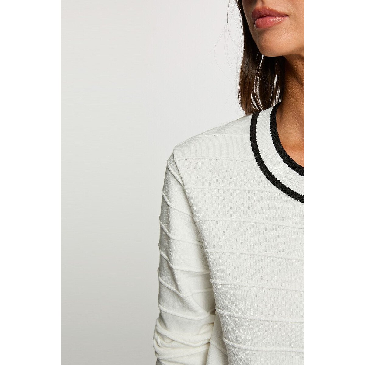 Cardigan abbottonato a maniche lunghe, collo rotondo bianco, MORGAN