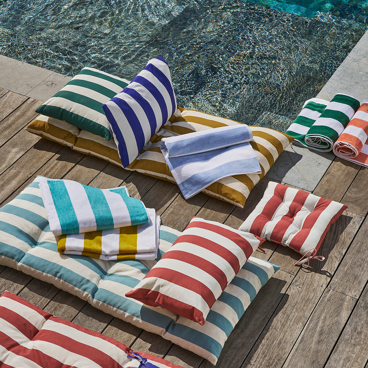 Strandlaken fluweel 420 g, Hendaye rood/wit, LA REDOUTE INTERIEURS