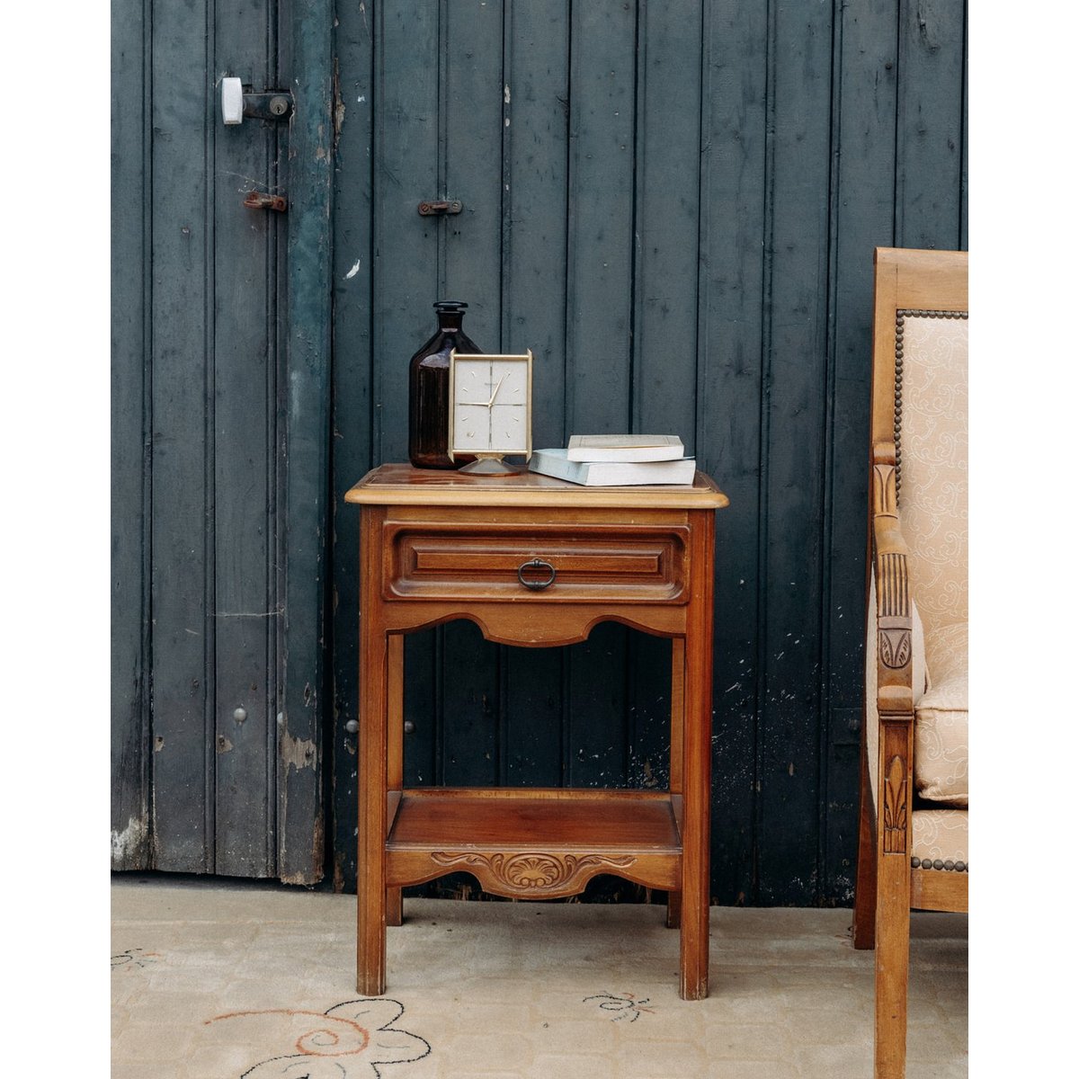 Table de chevet en bois Odile N°502 - Bon état bois, DEBONGOUT