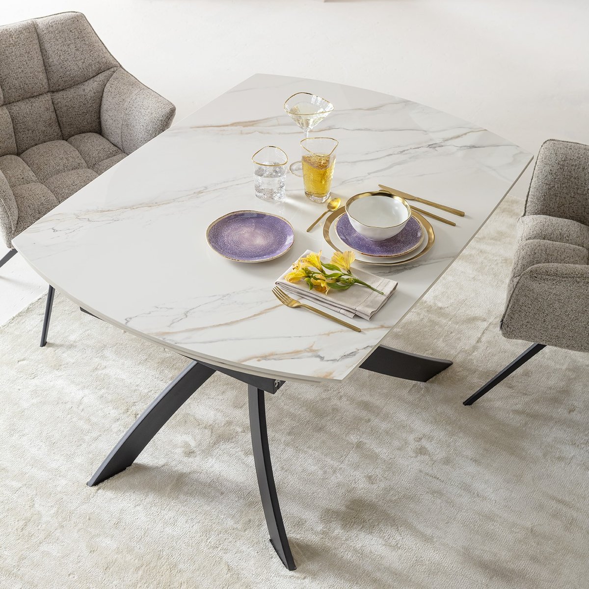 Table à rallonges en grès, TWIST blanc, KARE DESIGN