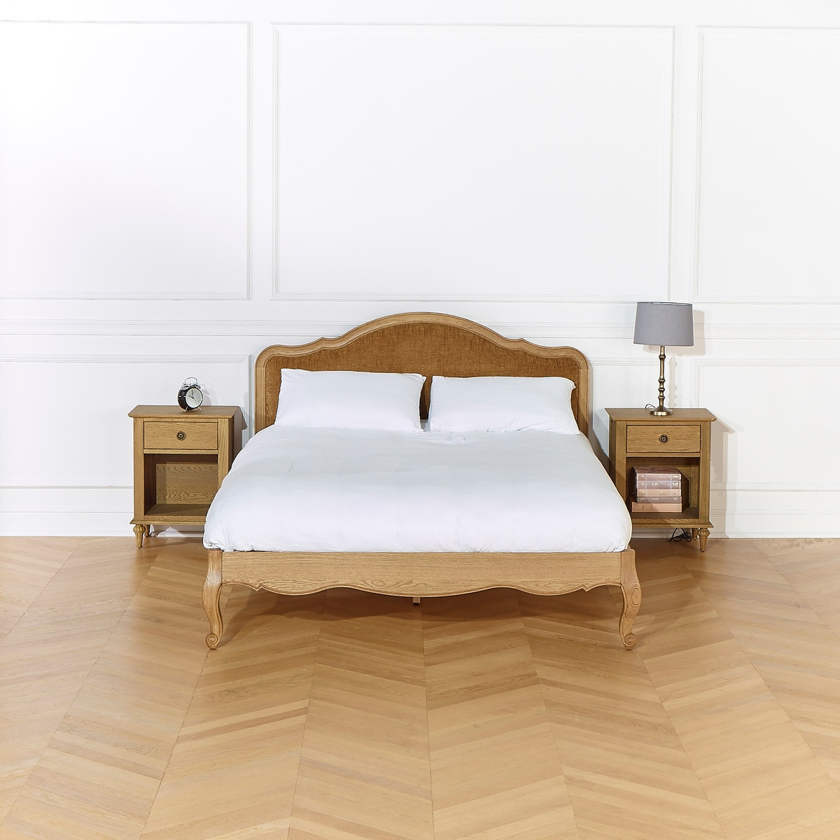 Lit deux places 160 x 200 en chêne, style shabby chic HENRY wild cognac, ROBIN DES BOIS