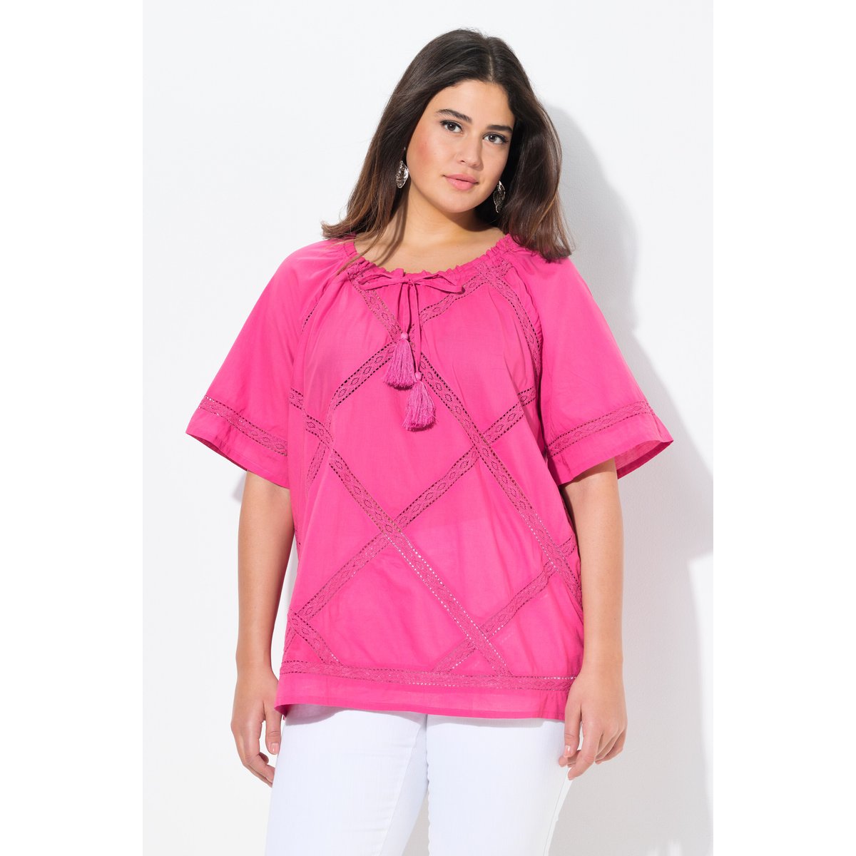 Blouse à empiècements en dentelle crochetée. rose vif, ULLA POPKEN