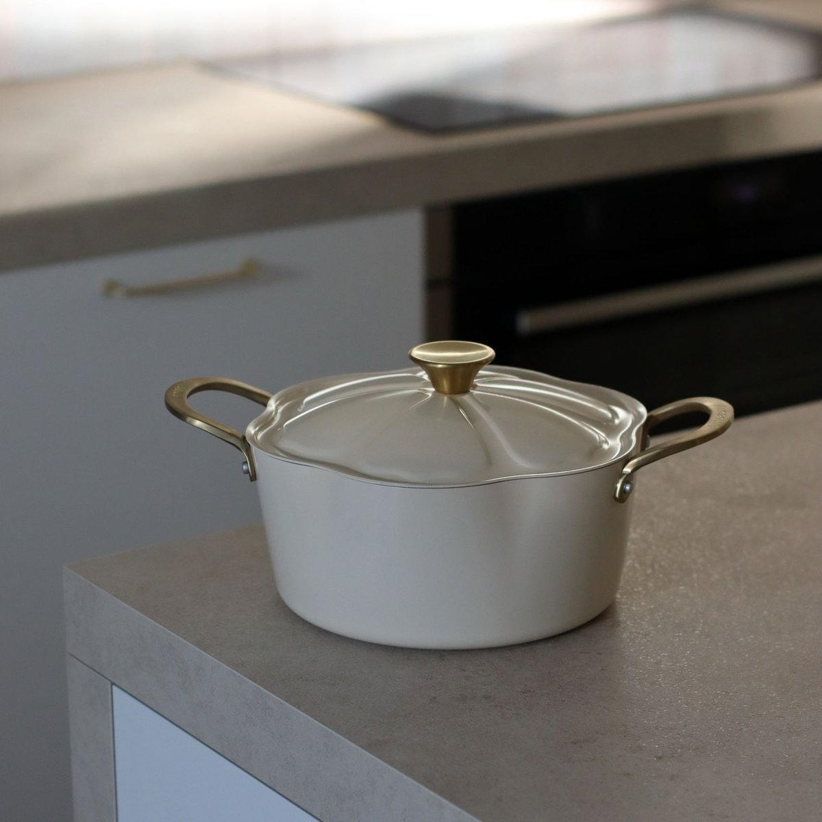 Faitout 24cm en aluminium recyclé, DAHLIA beige-or, MENASTYL
