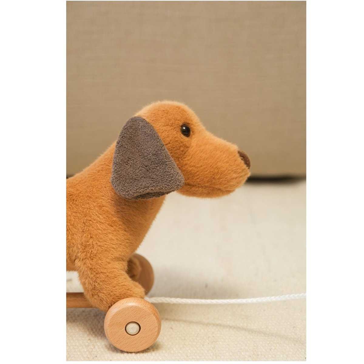 Edward le chien à tirer marron, EGMONT TOYS