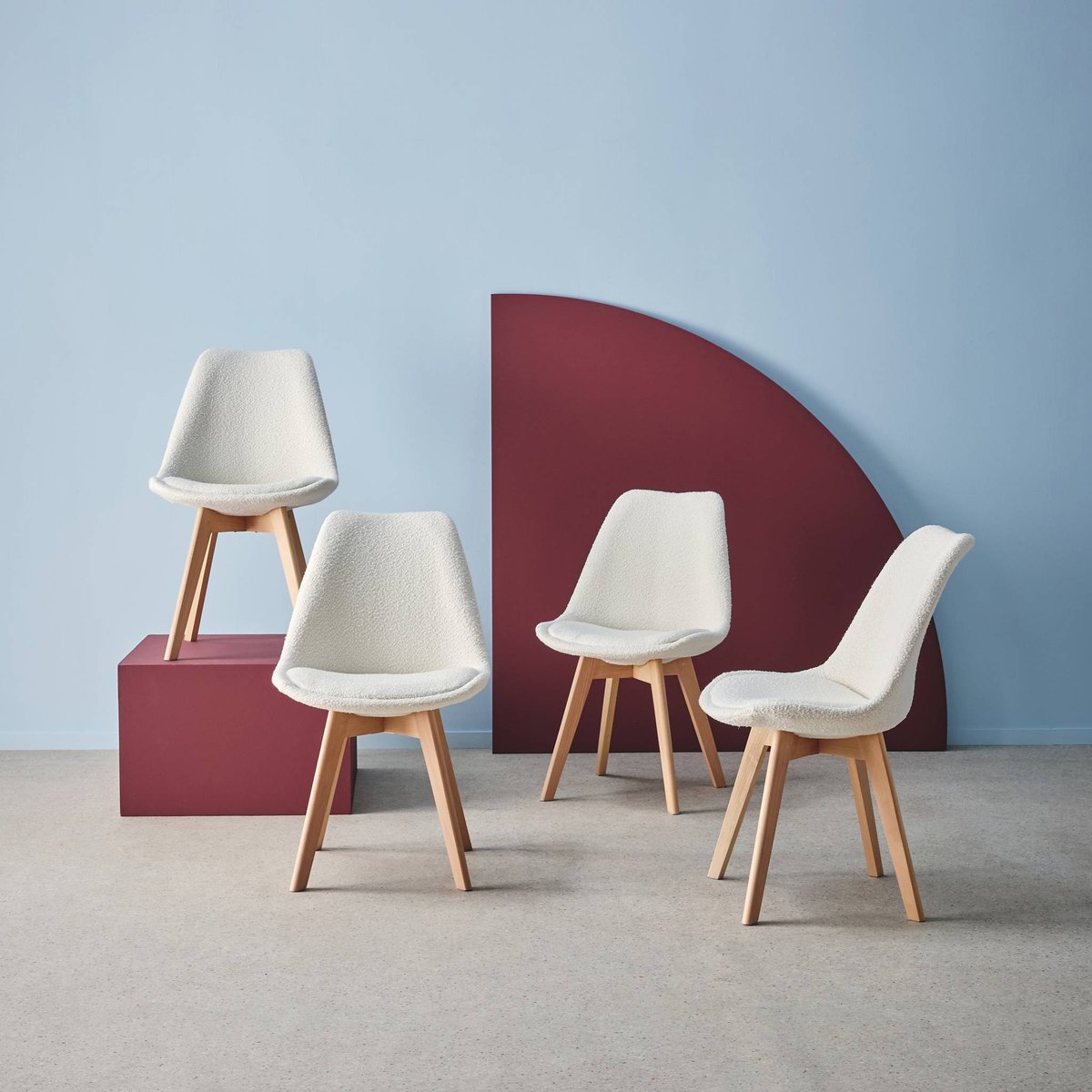 Chaise scandinave bois de hêtre et bouclette texturée (lot de 4) NILS blanc, SWEEEK