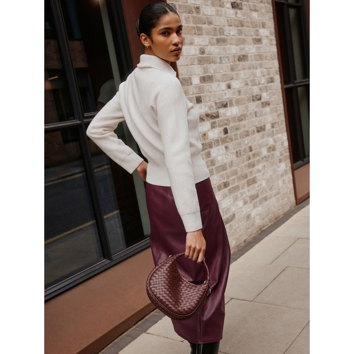 Jupe kilt mi-longue en similicuir rouge bordeaux, NEXT
