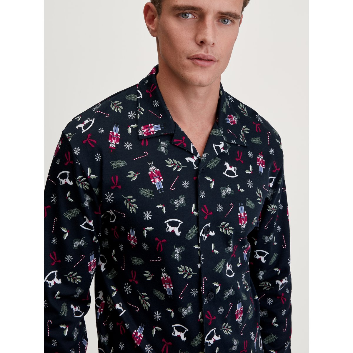 Pyjama boutonné sur toute la longueur manches longues Coton FAMILY & FRIENDS saphir bleu, CALIDA