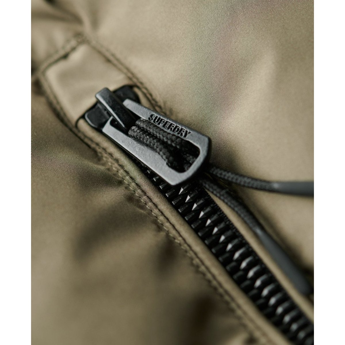 Doudoune à capuche Sports vert olive poudré, SUPERDRY