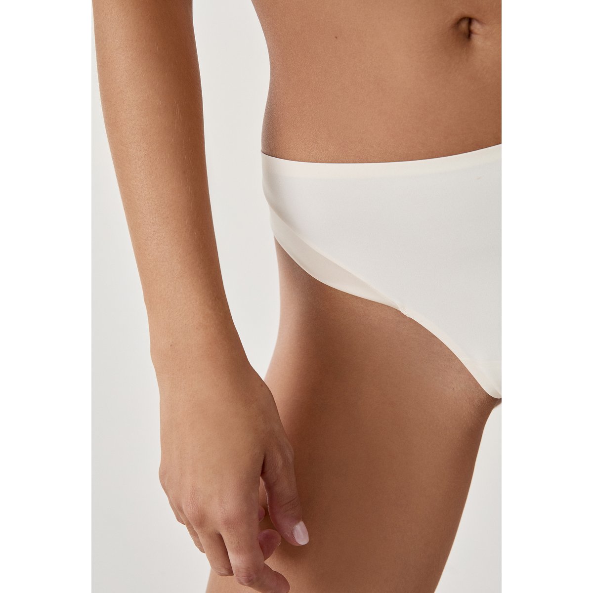 Tanga en microfibre satinée PURE ECLAT ecru, ETAM