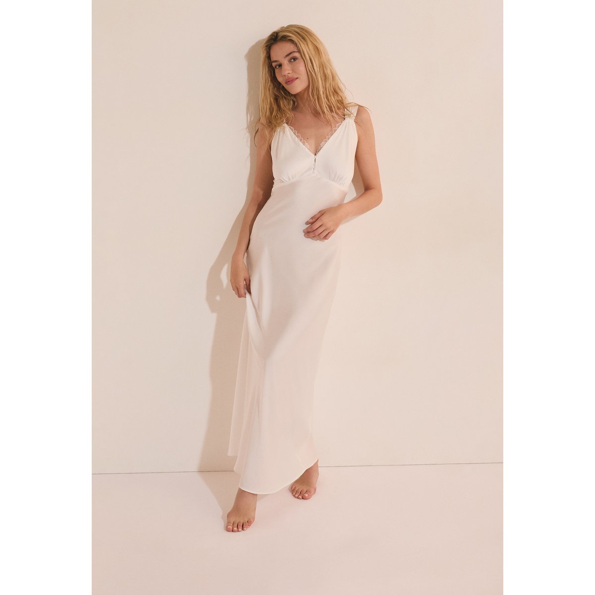 Nuisette satinée avec détails en dentelle BRIDAL BLISS blanc, ETAM