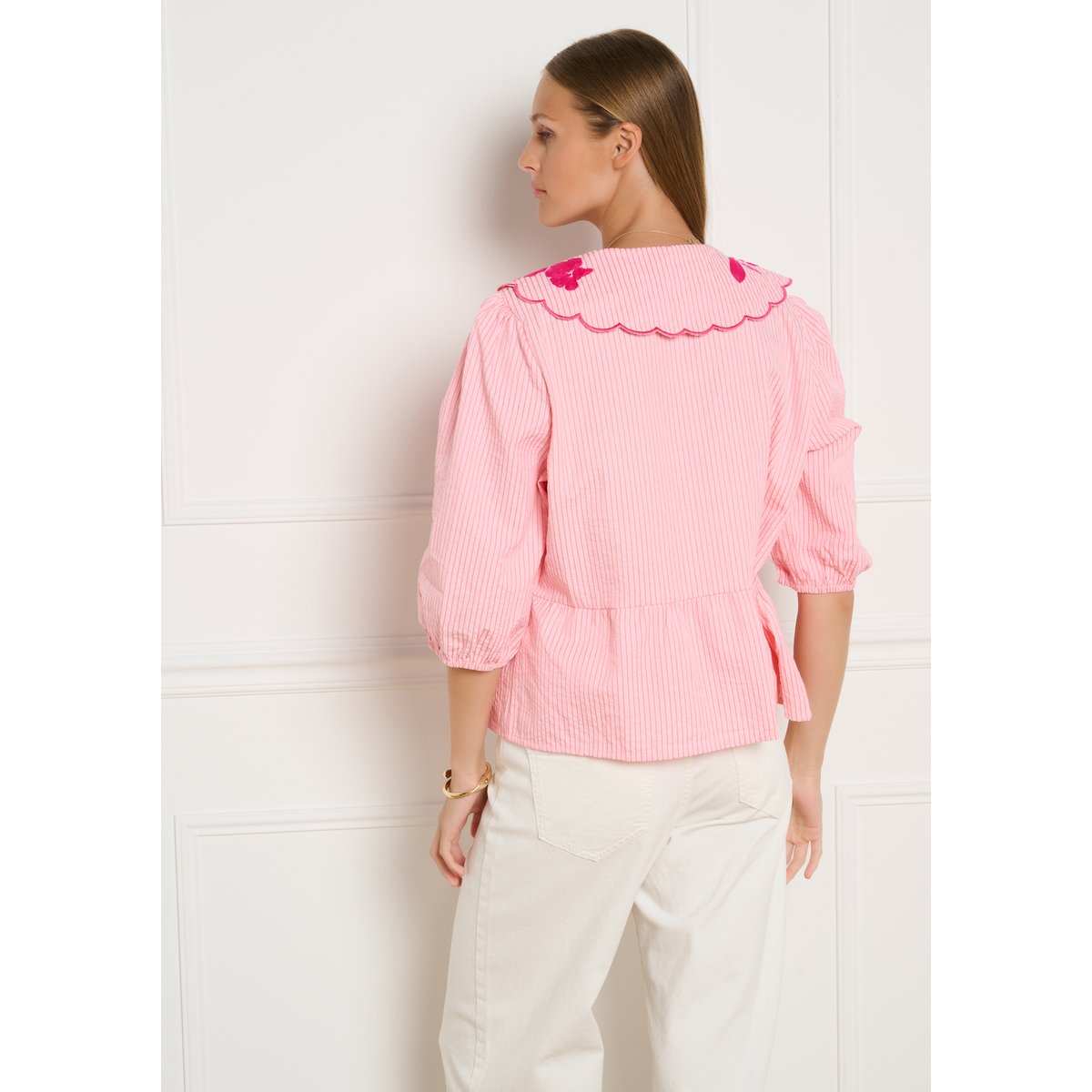 Blouse à col brodé rouge framboise, LOLALIZA