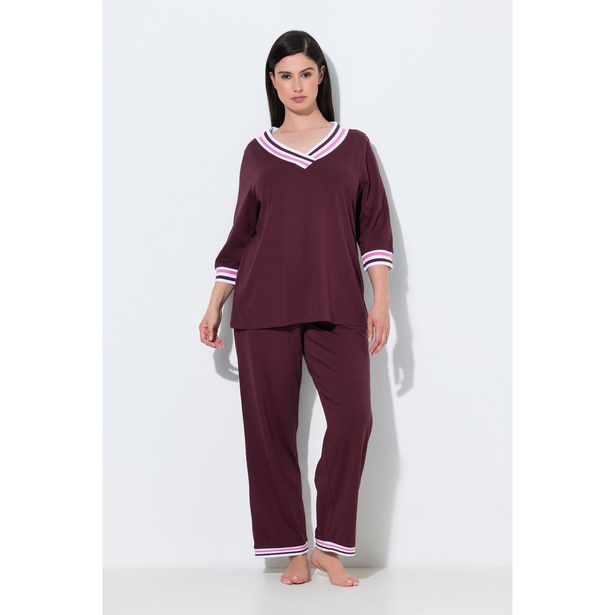 Pyjama à col V et manches 3/4 rouge vin foncé, ULLA POPKEN