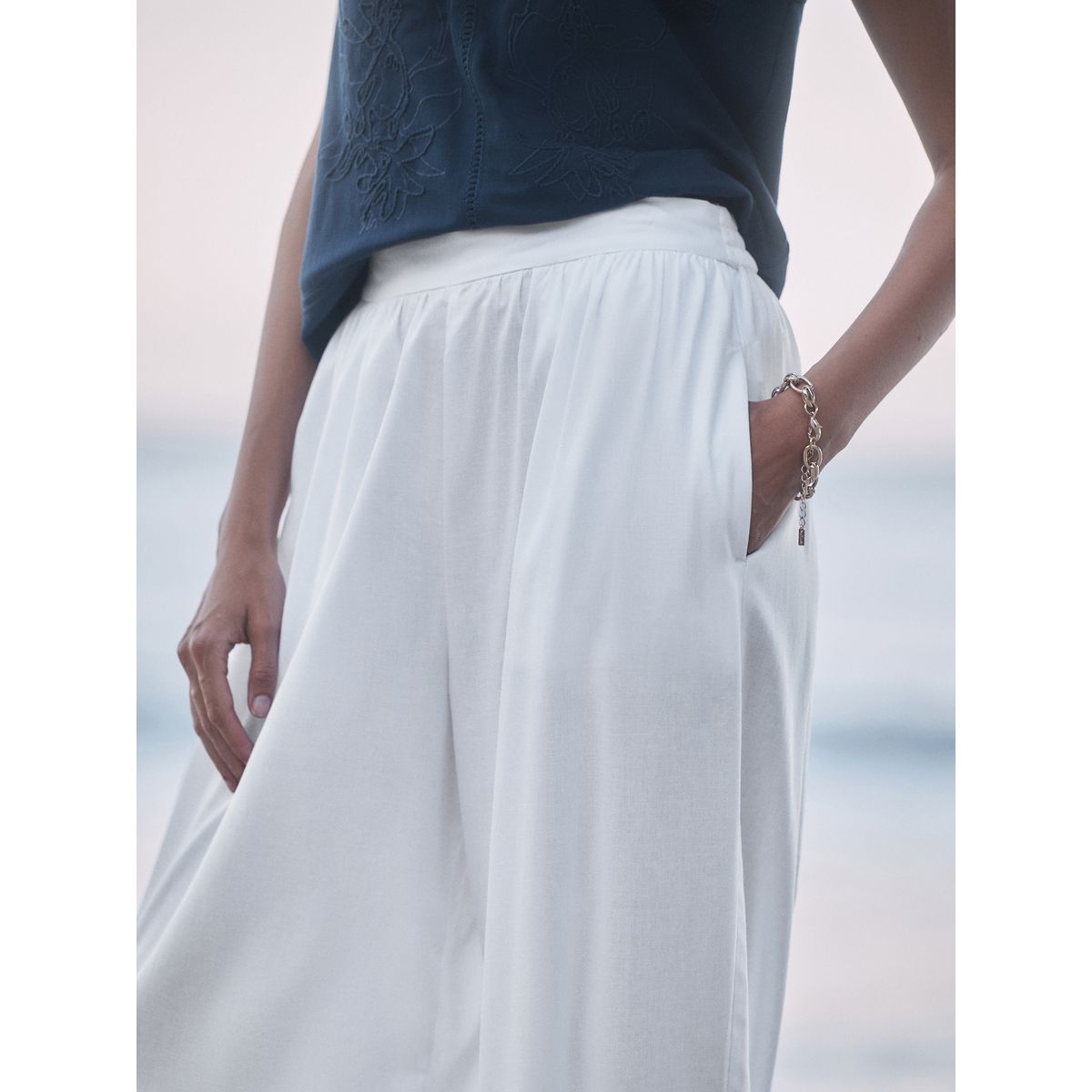 Pantalon bouffant en lin mélangé blanc, NEXT