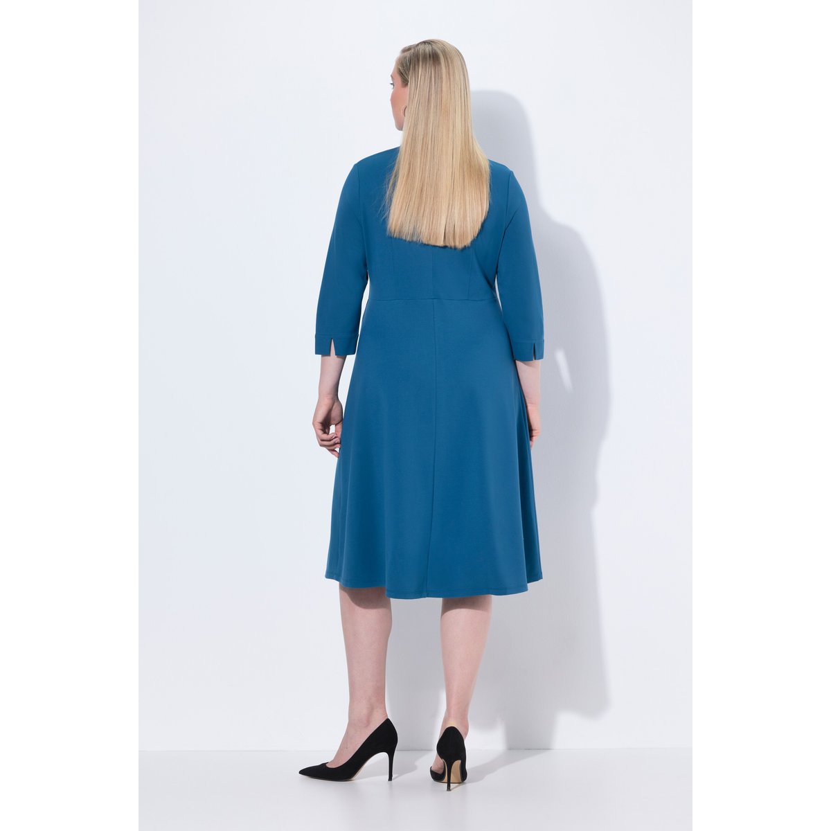 Robe point de Rome, coupe évasée, col V bleu pétrole, ULLA POPKEN