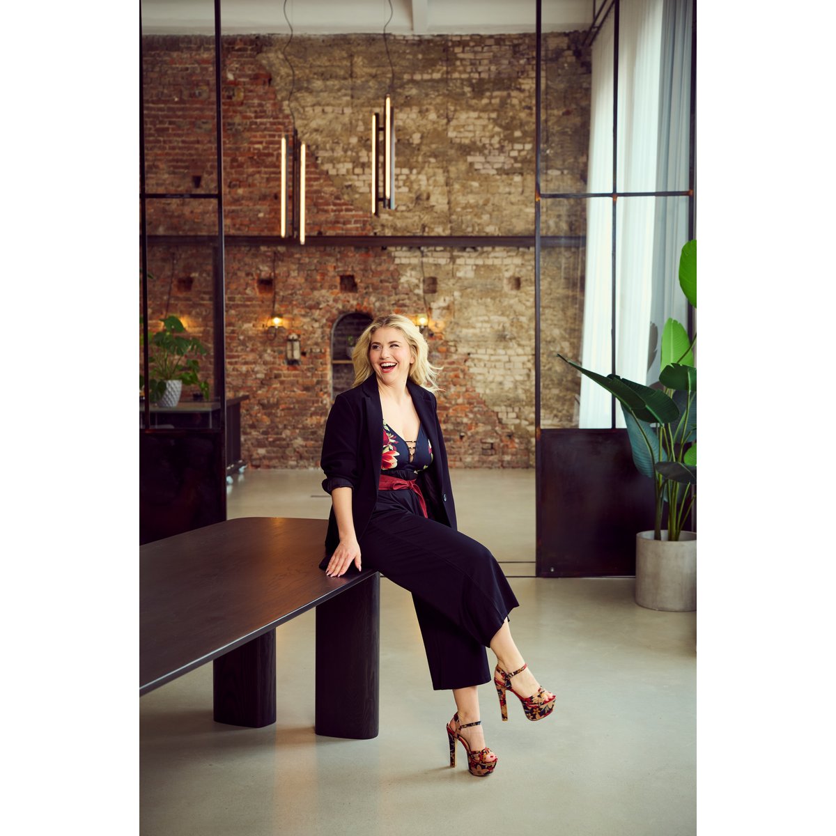 Jupe-culotte en maille fluide. noir, ULLA POPKEN