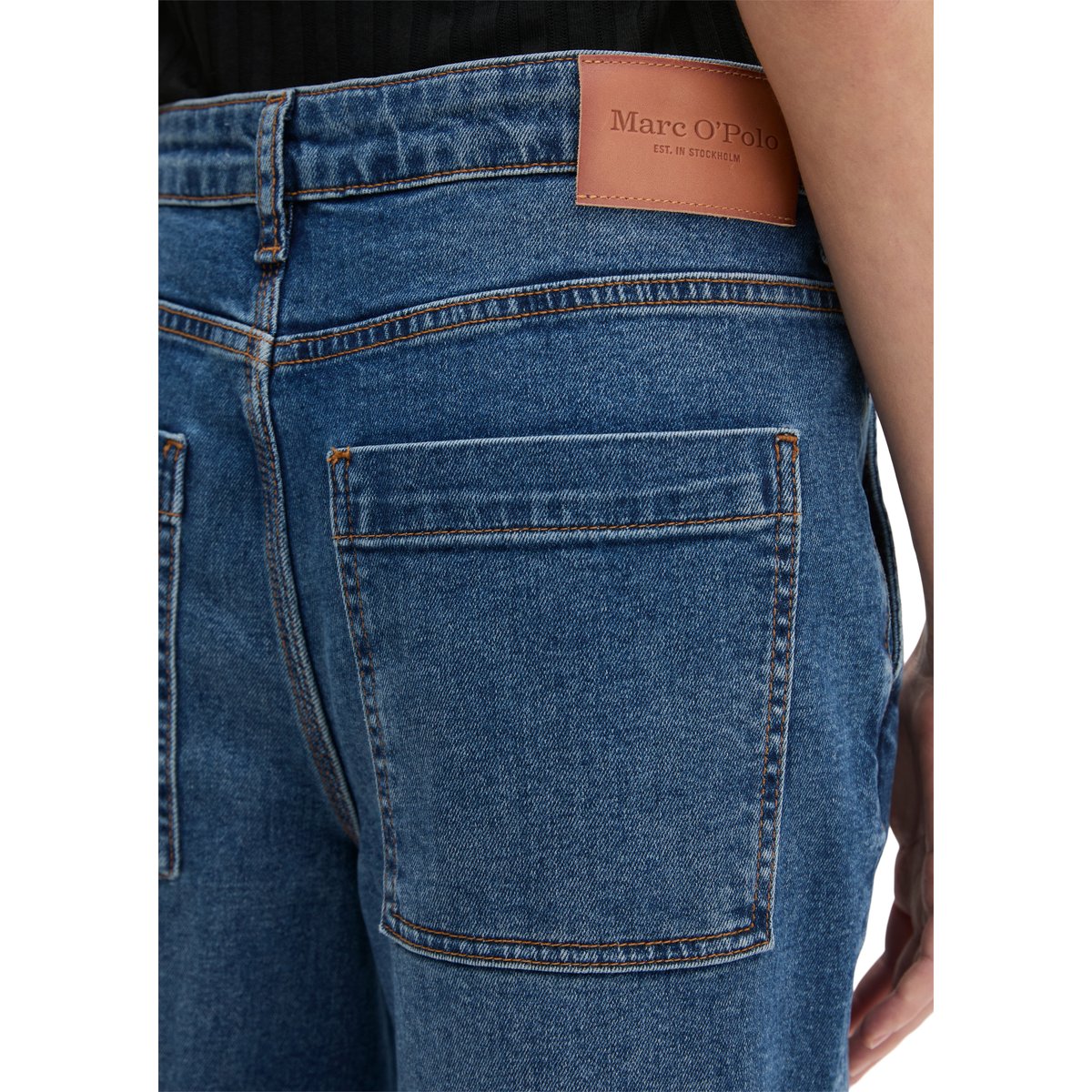 Jeans modèle Iva boyfriend cropped en mélange de coton organique bleu moyen, MARC O'POLO