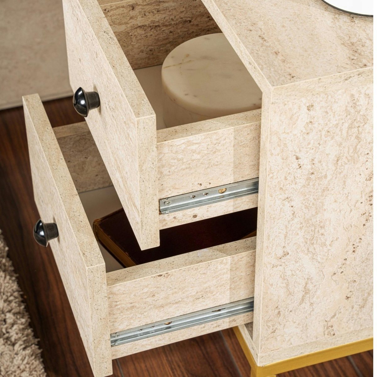 Table de chevet 2 tiroirs 1 niche MARFA travertin / doré, PIER IMPORT