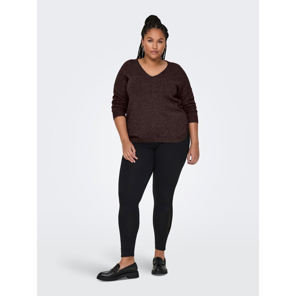 Pull maille mousseuse, col V chocolate torte, ONLY CARMAKOMA