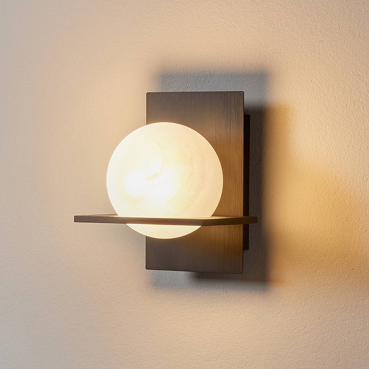 Applique en métal moderne, Kulka noir, blanc, LUCANDE