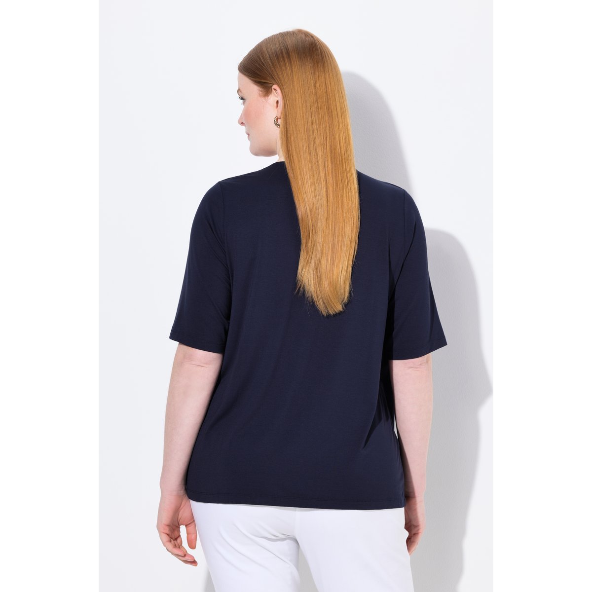 T-shirt 2-en-1. Décolleté rond et manches marine foncé, ULLA POPKEN