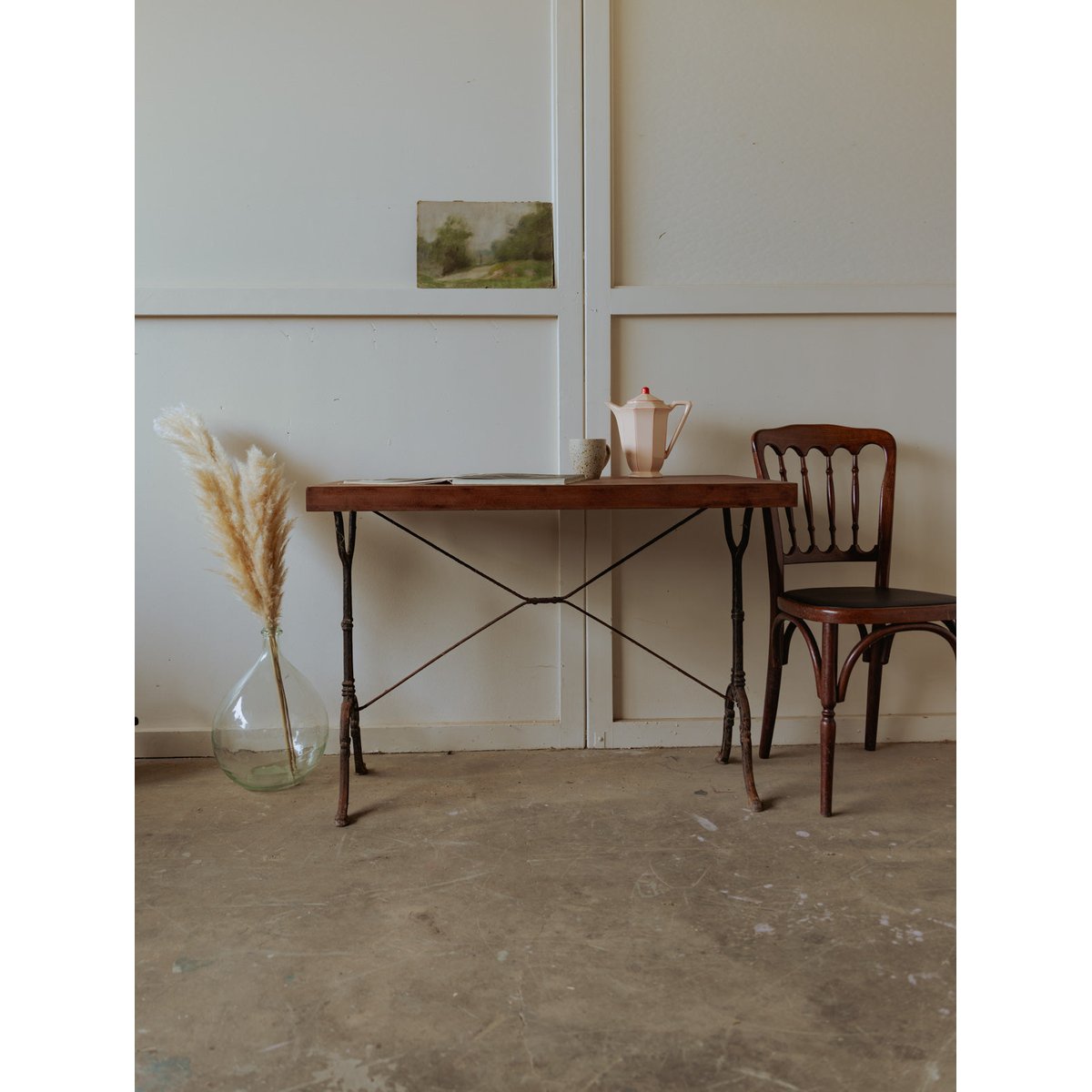Table à manger bistro en bois et fonte Denise N°104 - Bon état bois foncé, DEBONGOUT