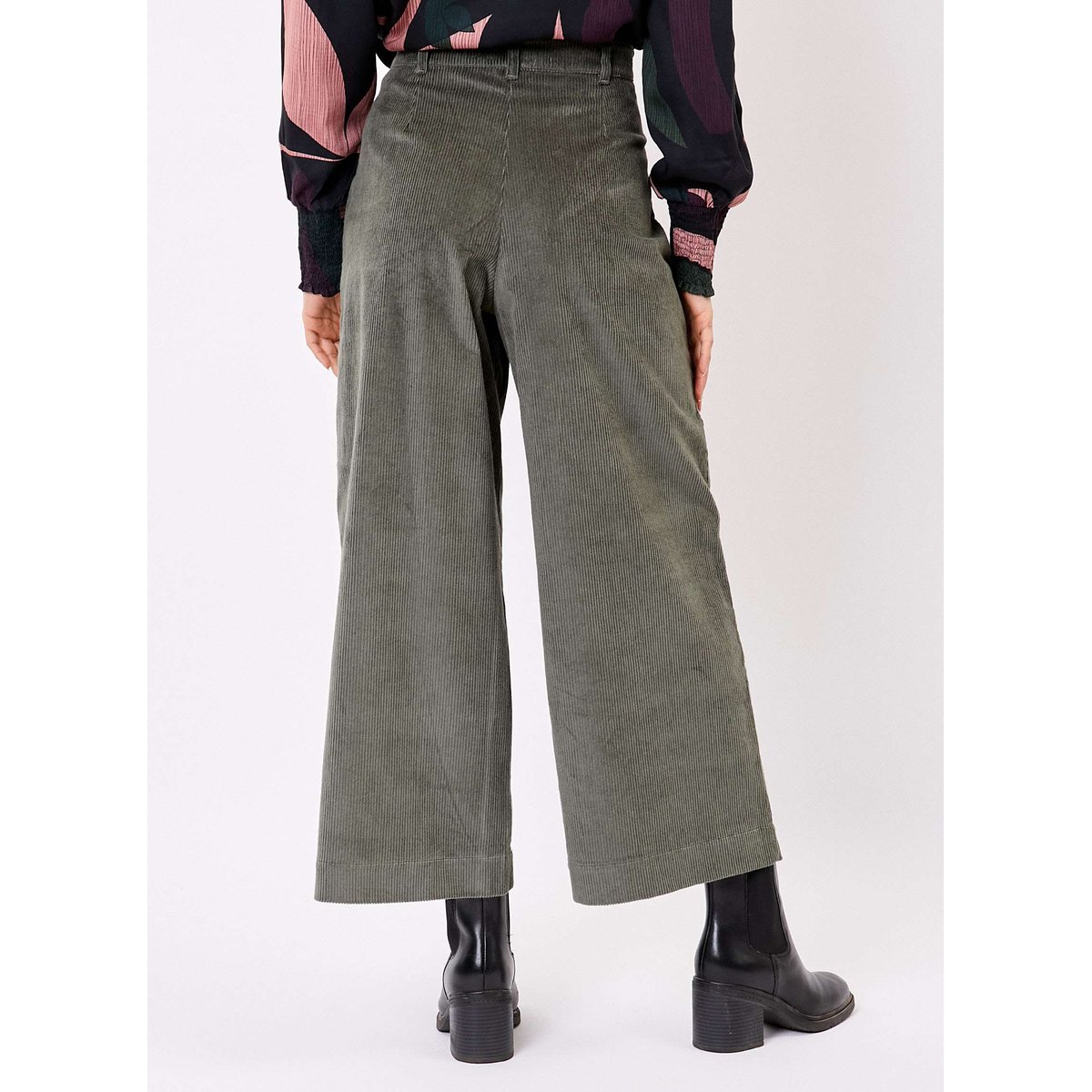 Pantalon velours bio large 7/8 KEIKA vert kaki velours, LA FIANCÉE