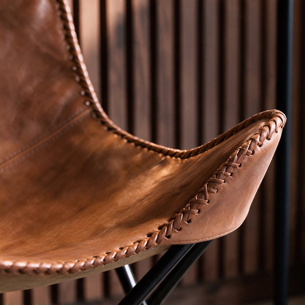 Fauteuil papillon en cuir de buffle - OCTAVE marron, MAISON PAVANE