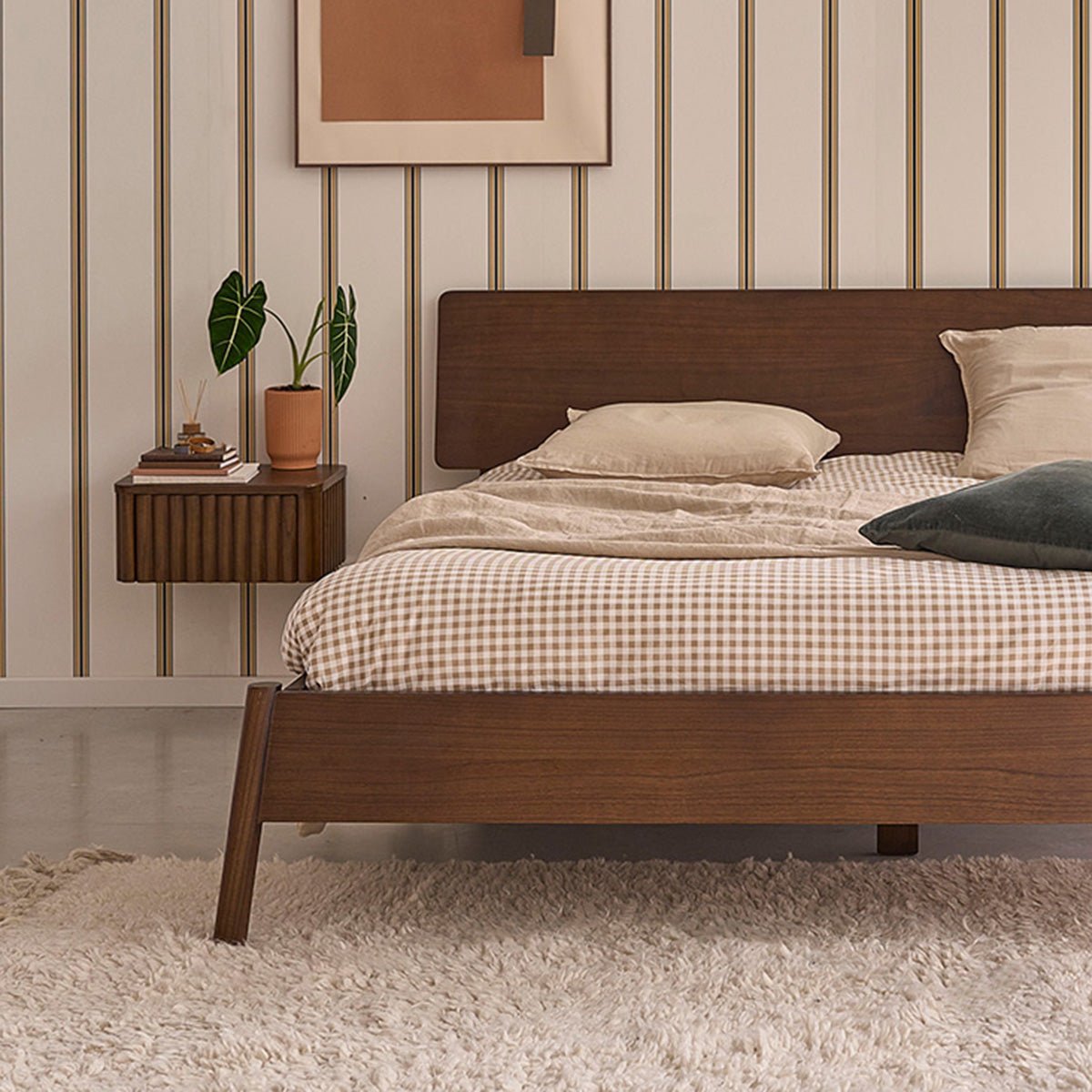 Lit en bois massif finition noyer 180 cm avec sommier  VINTAGE marron, BERAH GETAH