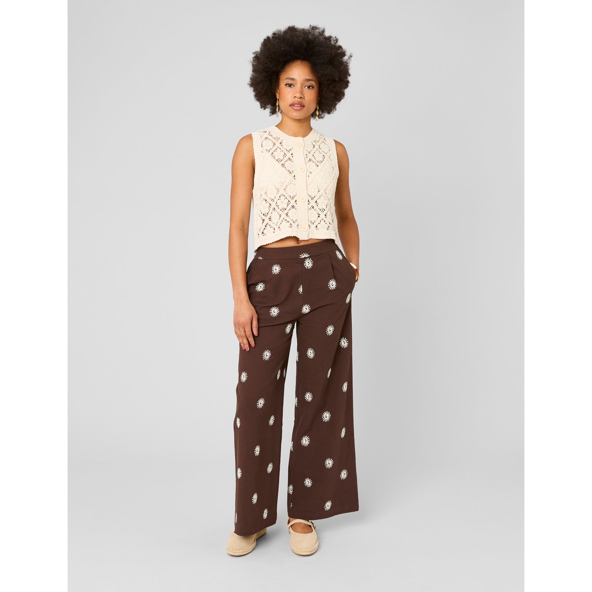 Pantalon brodé marron foncée, BZB
