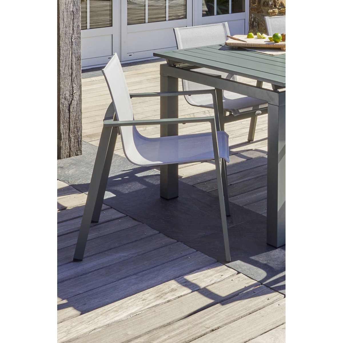 Ensemble repas de jardin 6 places en aluminium MIAMI kaki, DCB GARDEN