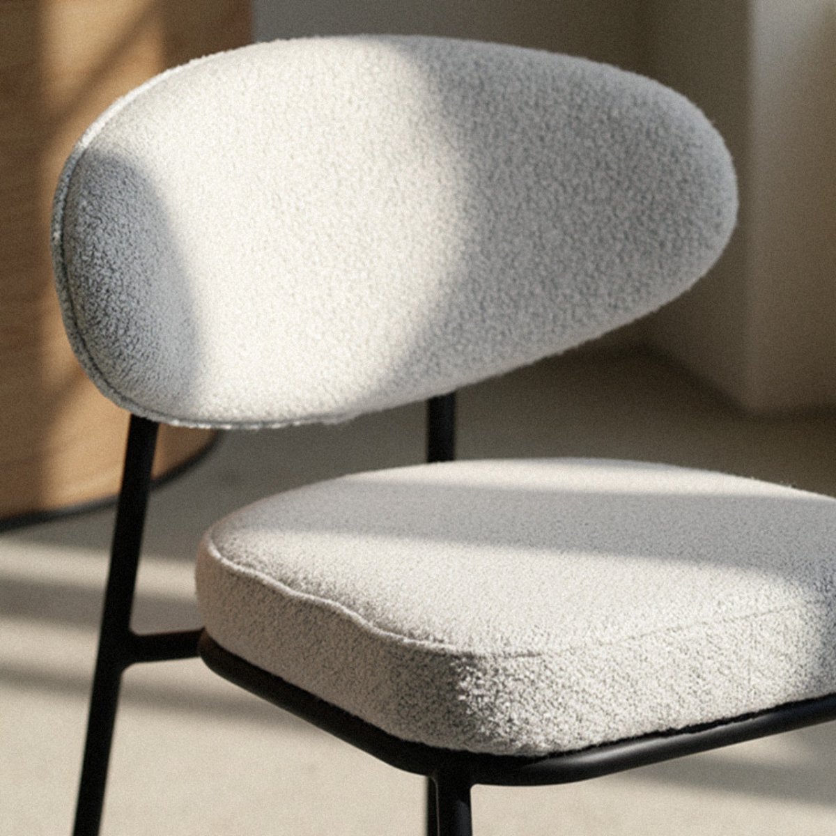 Lot de 2 chaises de bar en tissu bouclette, bois et métal H65cm- RODE écru chiné, DRAWER