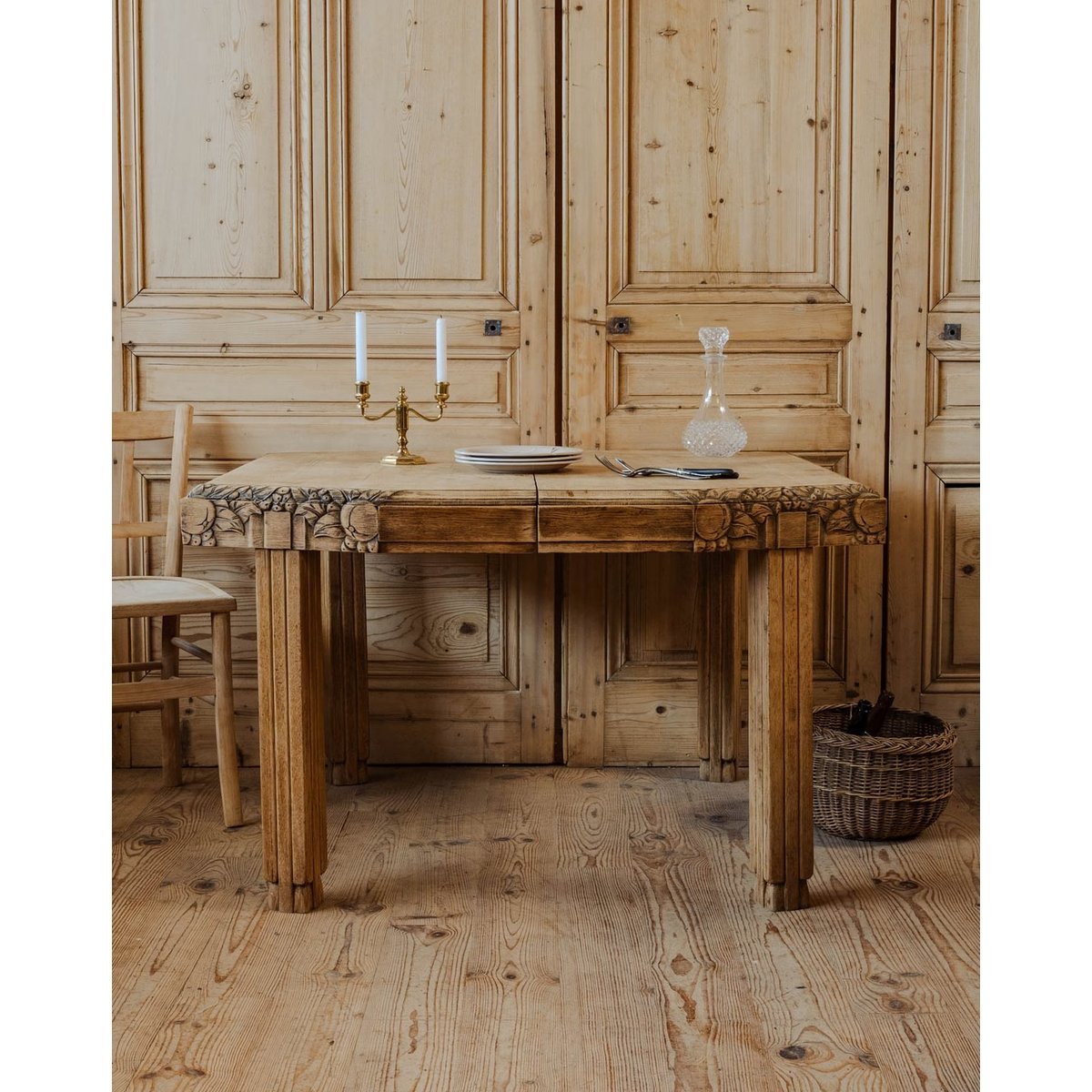 Table à manger art déco en bois Romy N°1425 - Bon état bois clair, DEBONGOUT