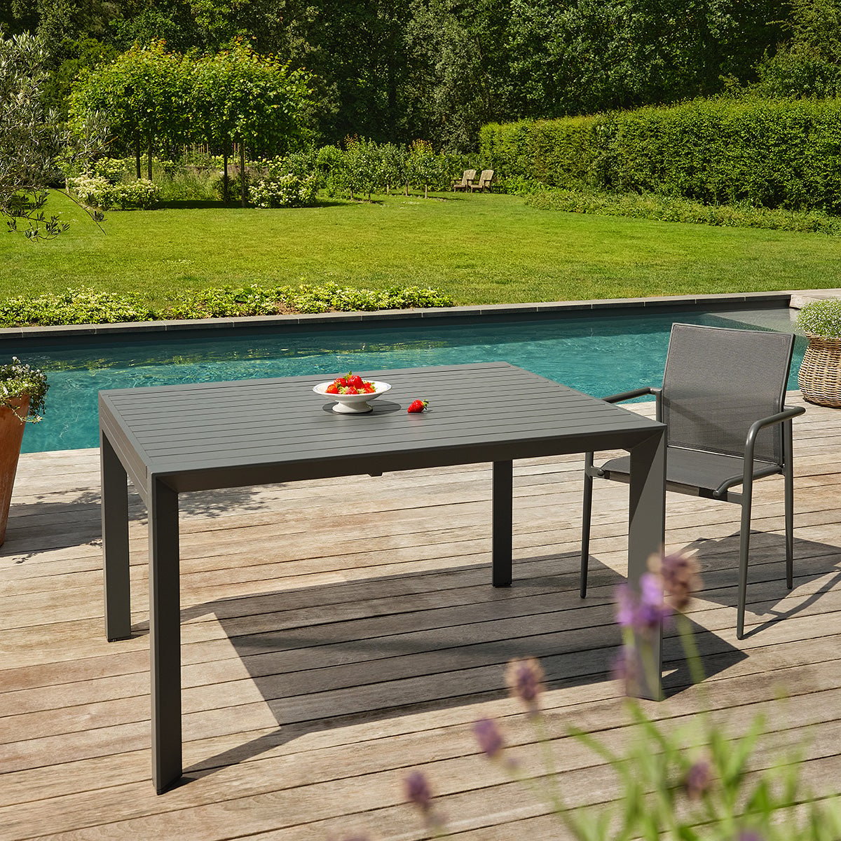 Table de jardin en aluminium gris extensible 6/10 pers. BASALT gris, BERAH GETAH