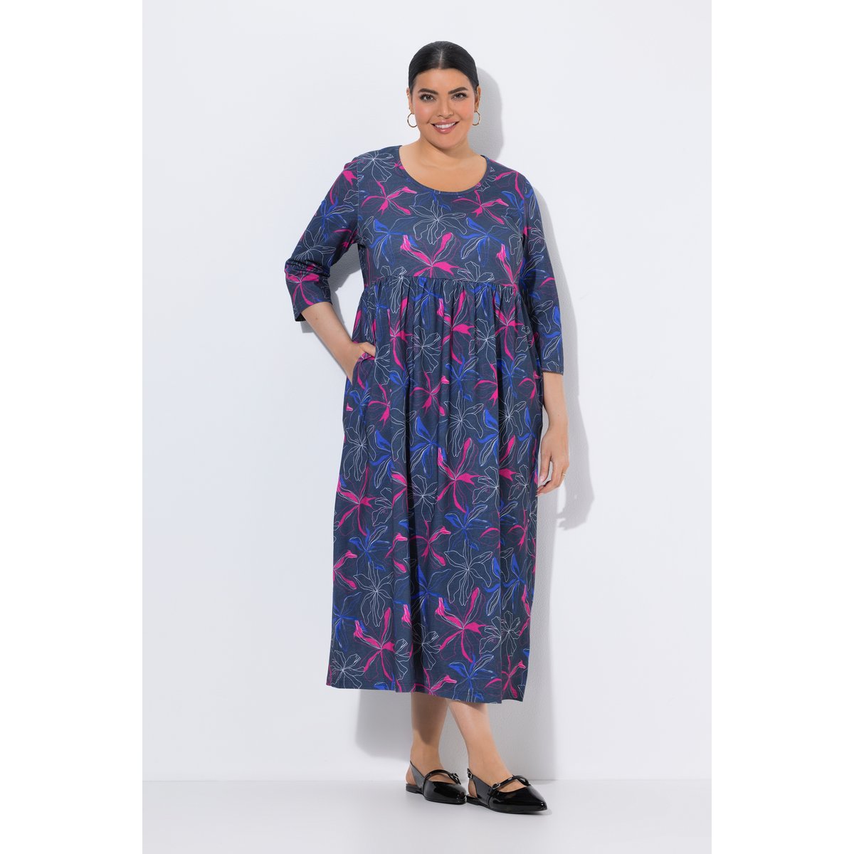 Robe en jersey avec poches marine, ULLA POPKEN
