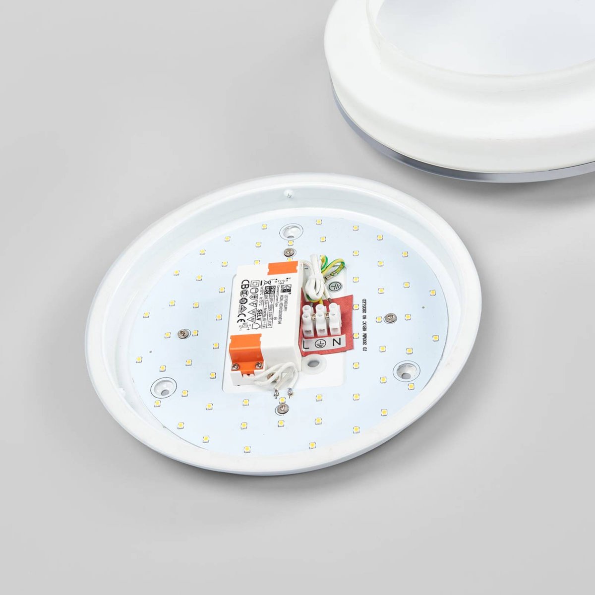 Plafonnier en verre moderneLED, Lyss blanc, chrome, LINDBY