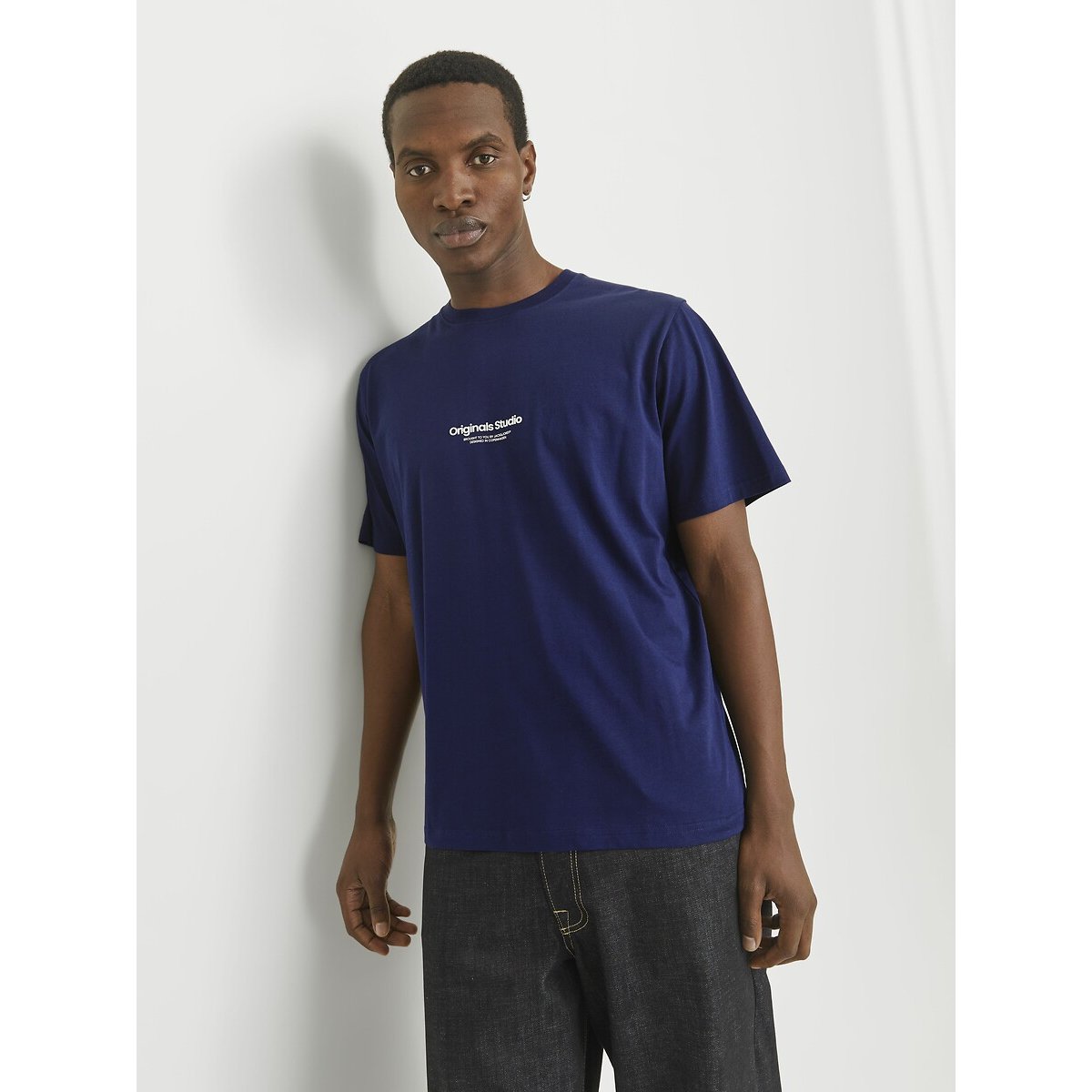 T-Shirt mit rundem Ausschnitt und Logo dunkelblau, JACK & JONES
