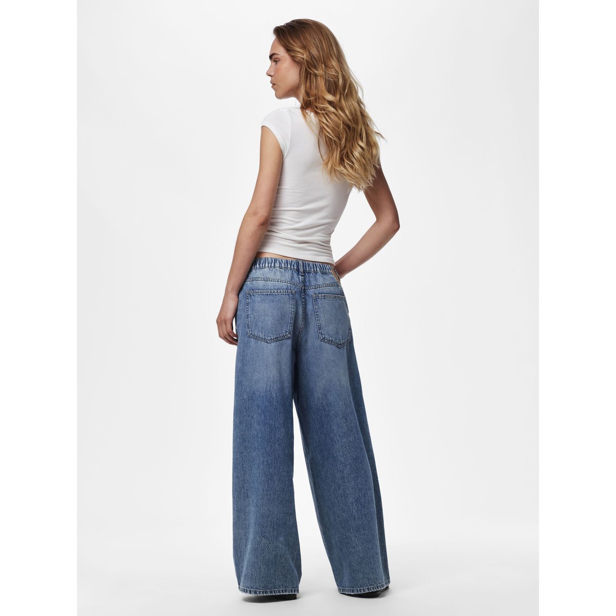 Jean À Coupe Ample medium blue denim, PIECES