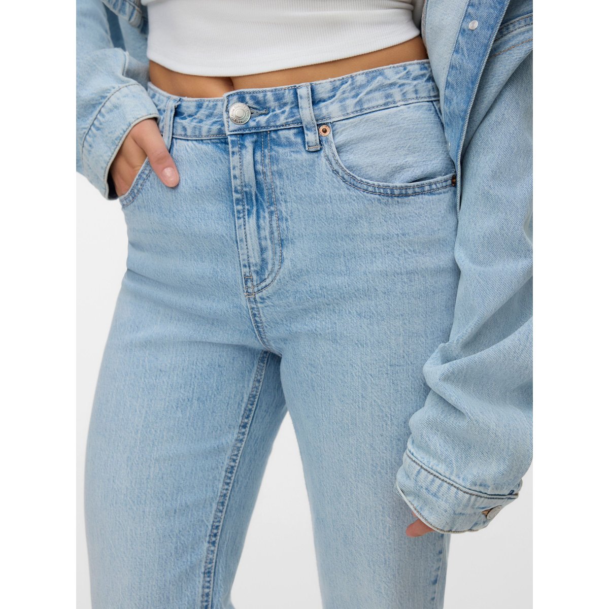 Jean Coupe Droite light blue denim, VERO MODA