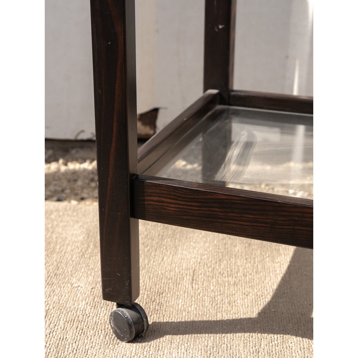 Desserte en bois et en verre Anouk N°363 - Bon état bois foncé, DEBONGOUT