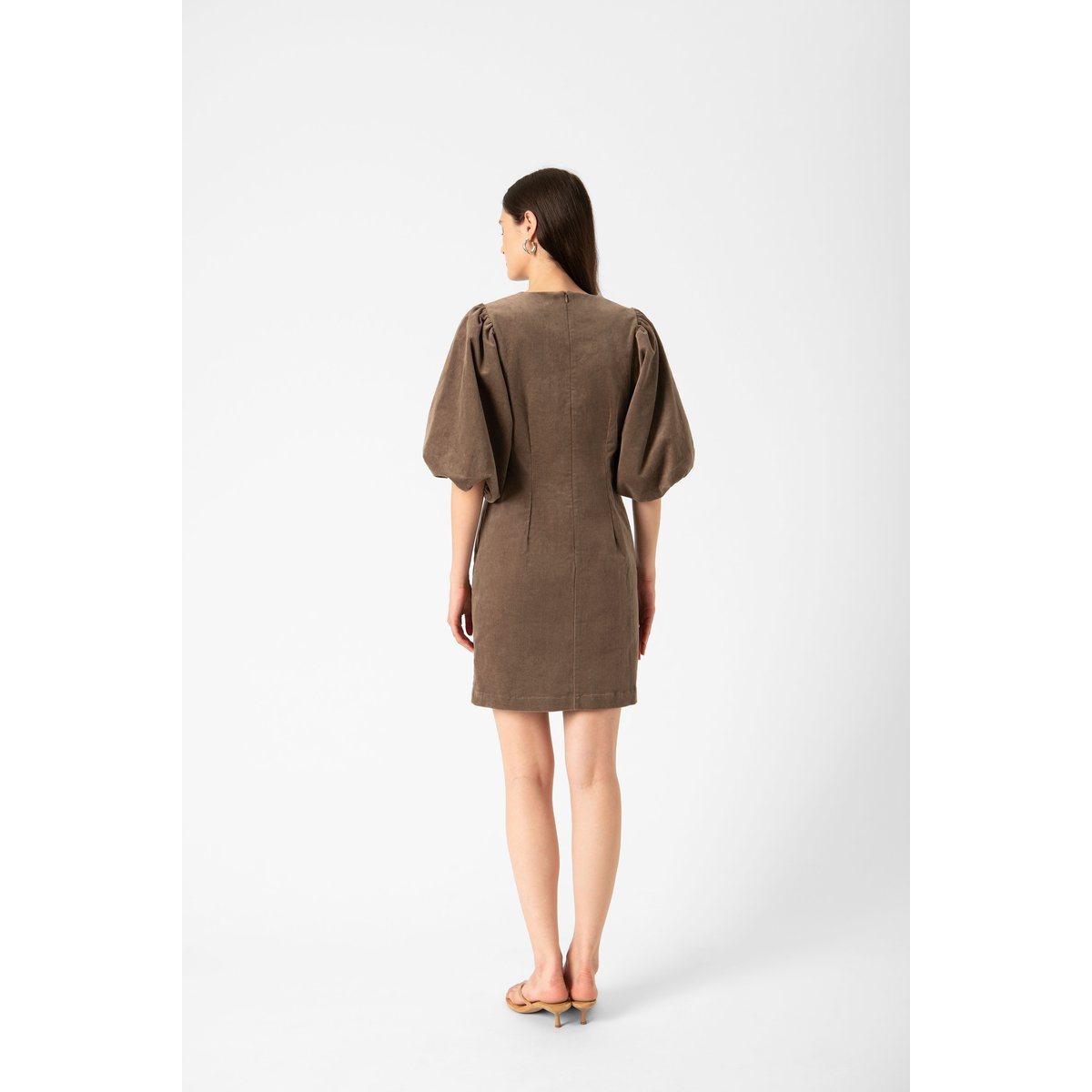 Robe marron morel, SOAKED IN LUXURY