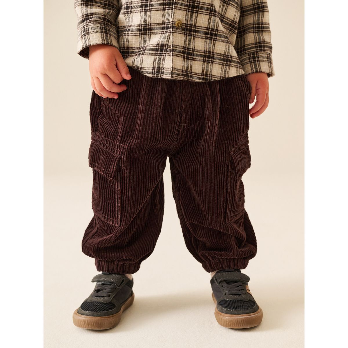 Pantalon cargo en velours côtelé marron, NEXT