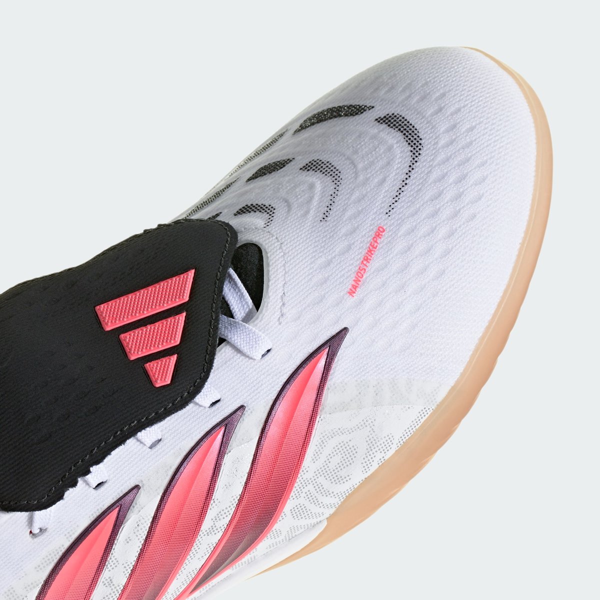 Chaussure De Football En Salle Languette Rabattue Predator Pro Chaussure De Football En Salle Languette Rabattue Predator Pro cloud white / solar turbo / core black, adidas Performance