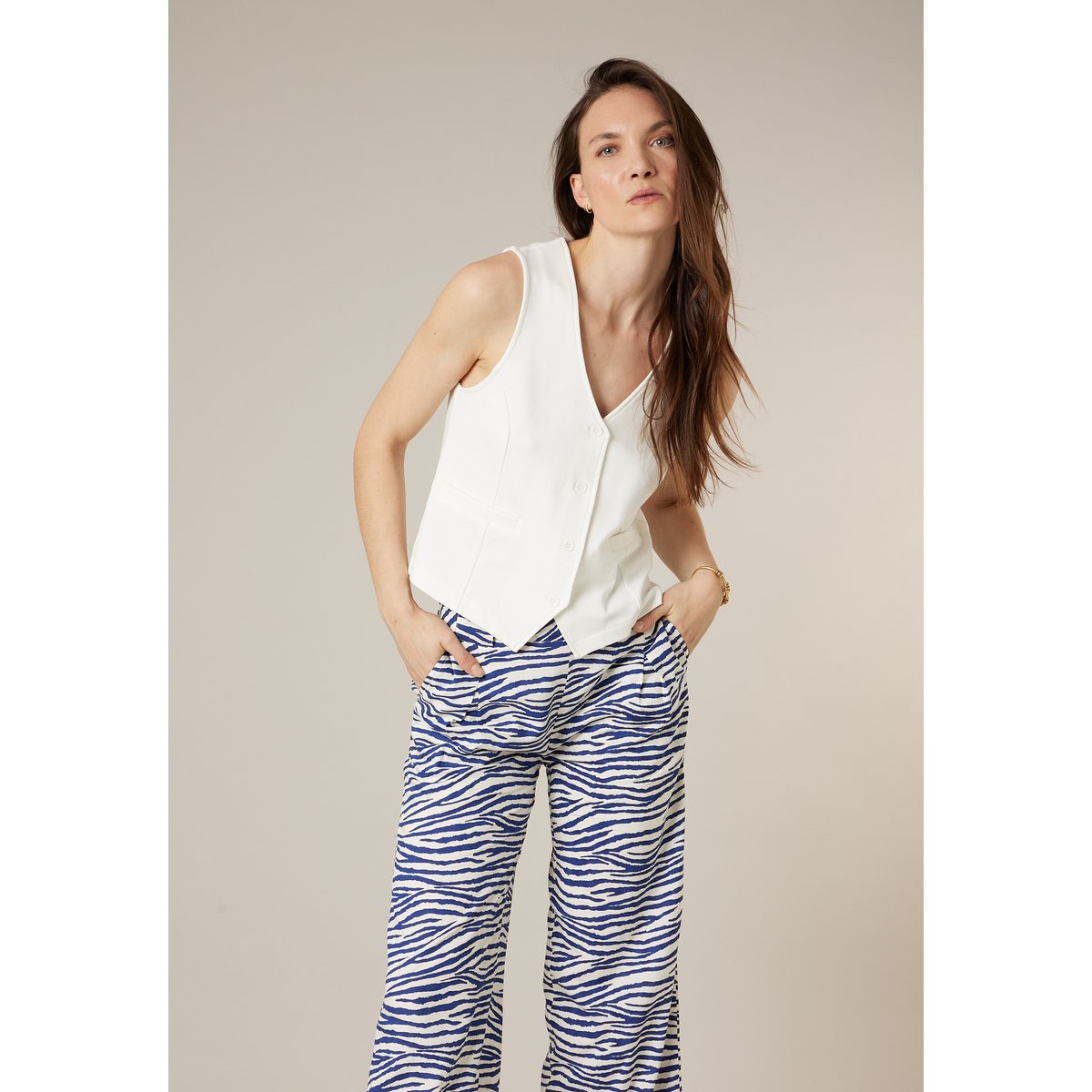 Gilet sans manches femme style tailleur coupe élégante VANILLA off white, DEELUXE