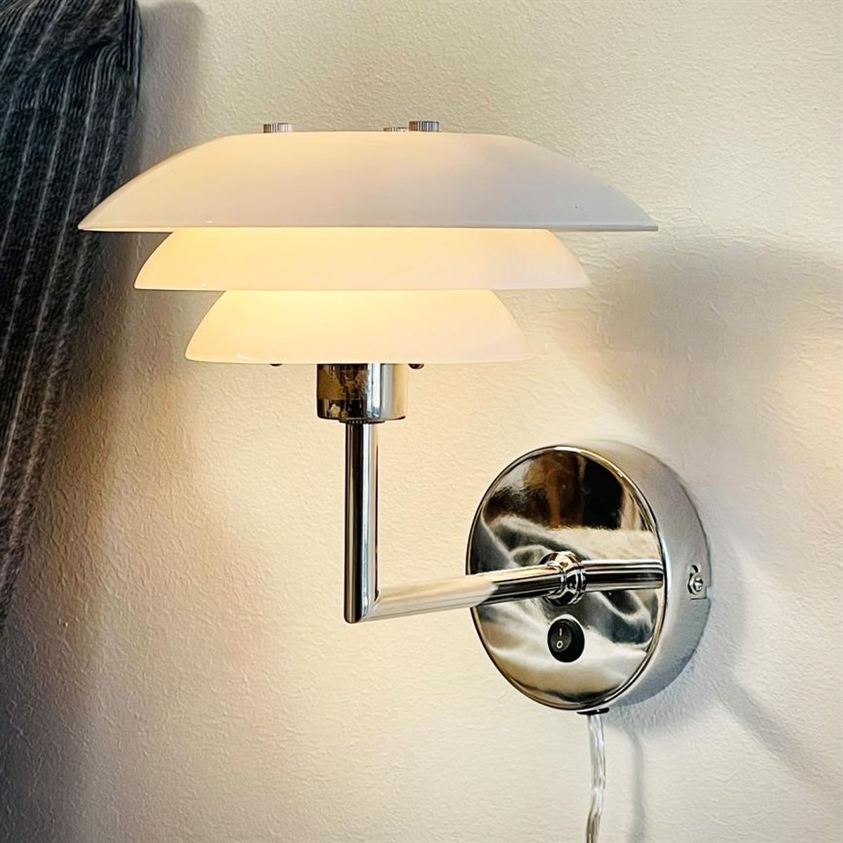 Applique DL20 opal/chrome, DYBERG LARSEN