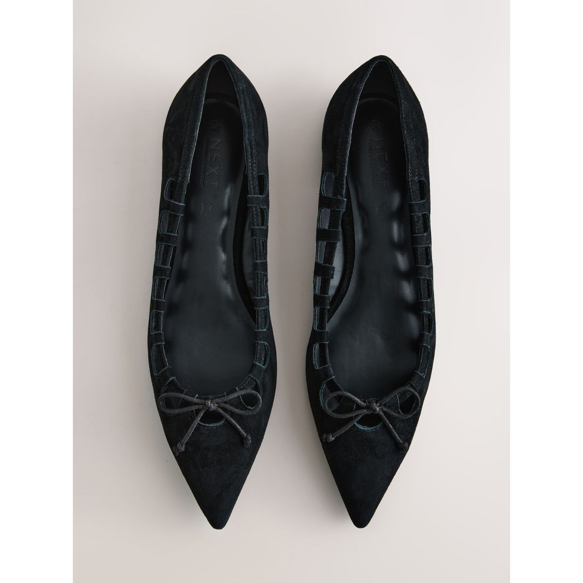 Chaussures en cuir à découpes et bout pointu noir, NEXT