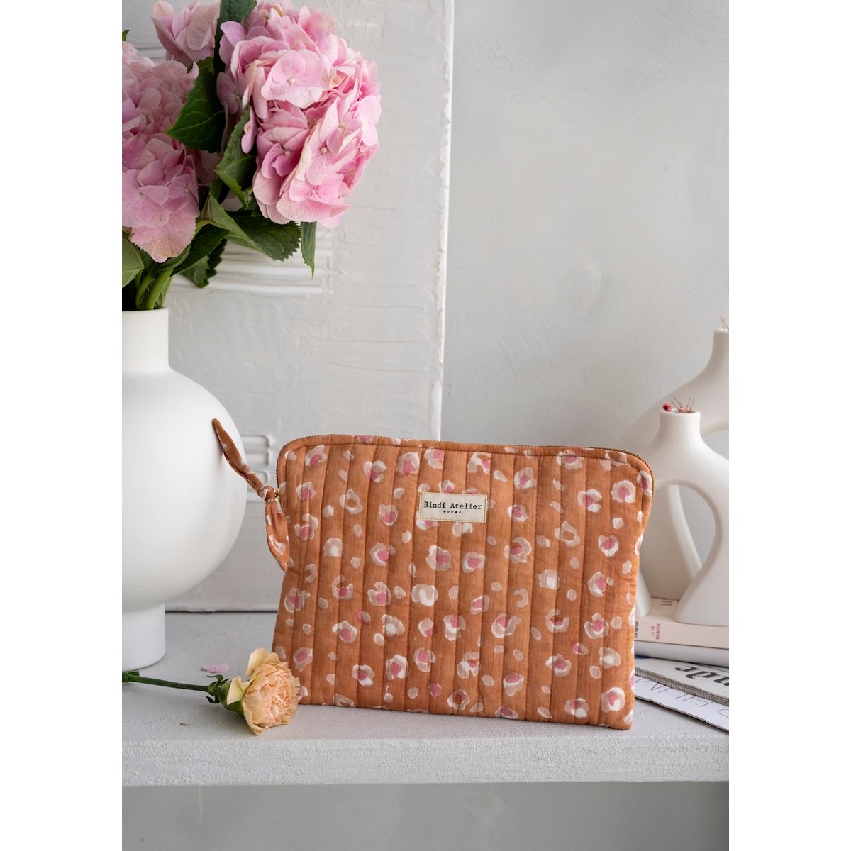 Pochette plate imprimée BENGAL orange praline, BINDI ATELIER