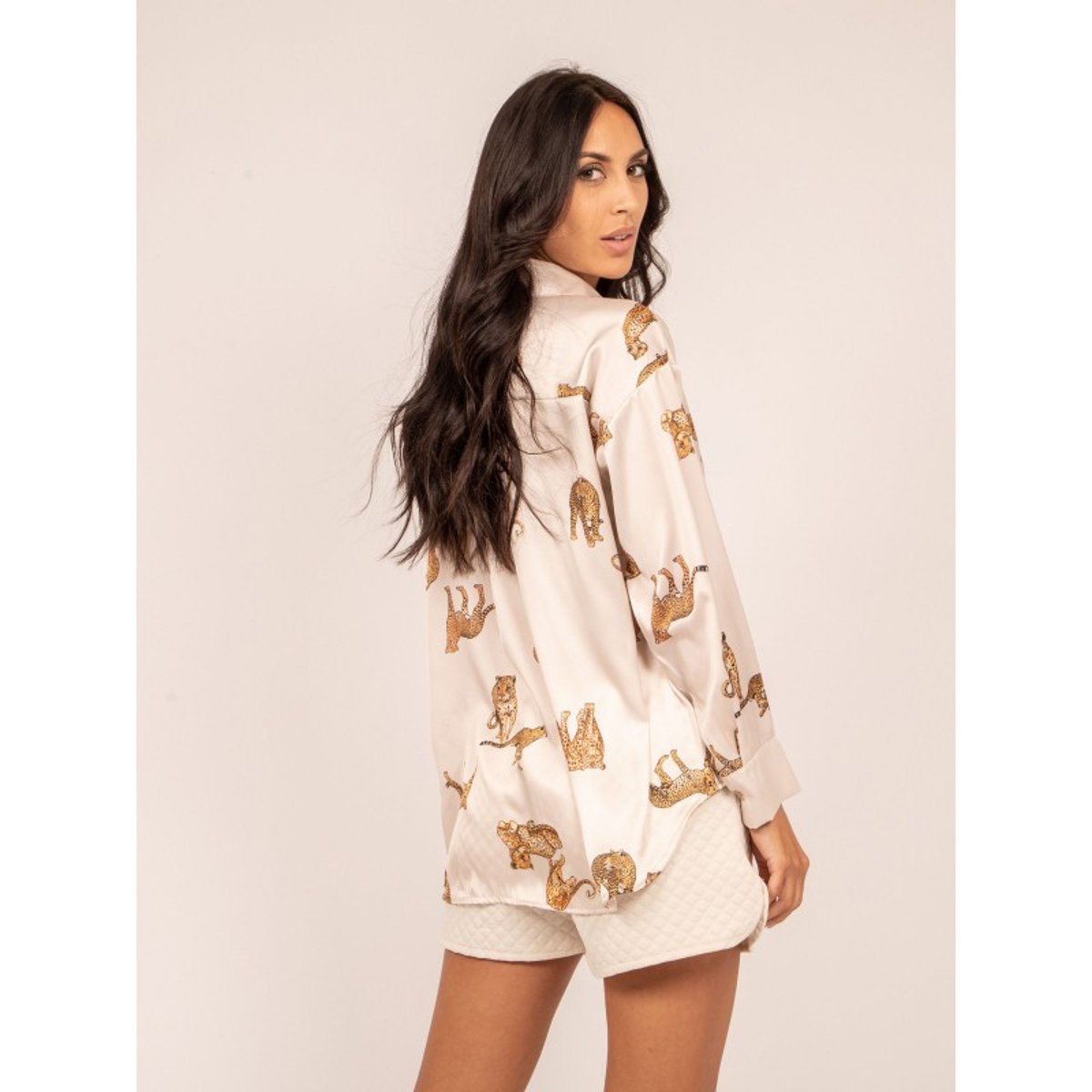 Chemise Satin Motifs Oracio noir, DONA LISA